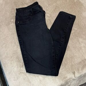 Maurice’s Women’s Black Skinny Jeggings size M